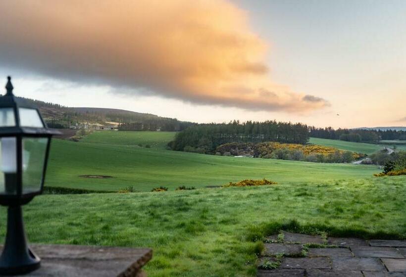 The Gables Whisky B&b