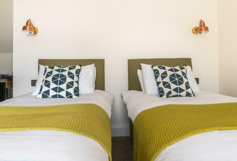 The Old School House B&b