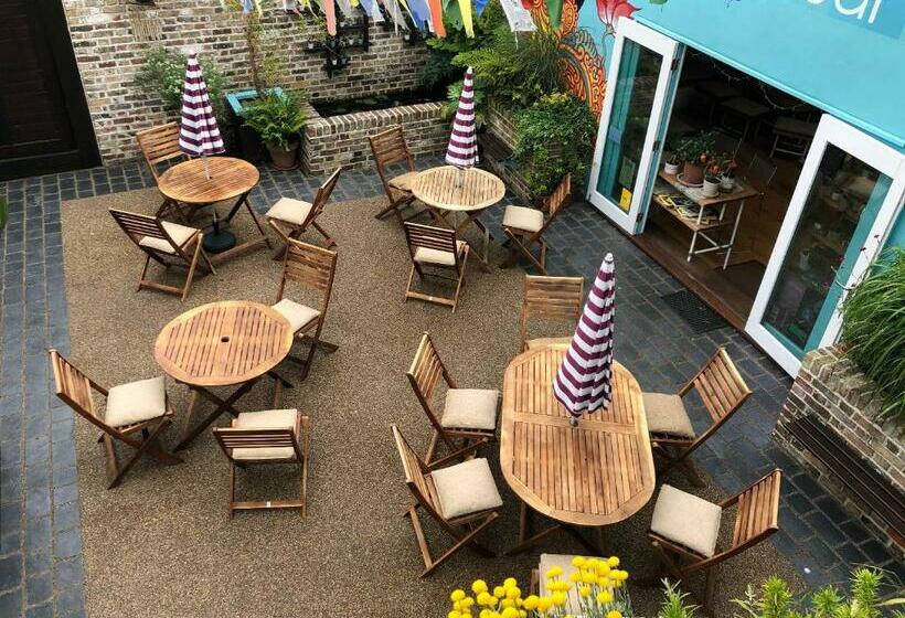 Общежитие The Beetroot