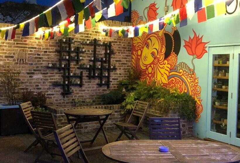 Общежитие The Beetroot