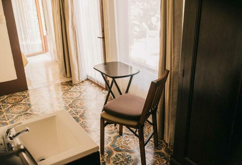 فندق صغير Posada Galeria Alberto Sedas