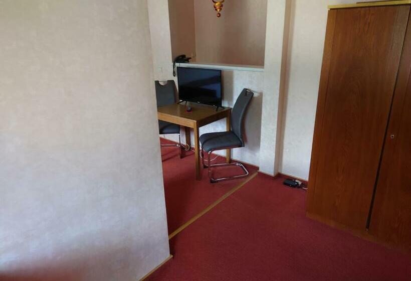 Общежитие Gästehaus Loehnert Gmbh