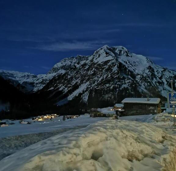 호스텔 Gästehaus Thaler