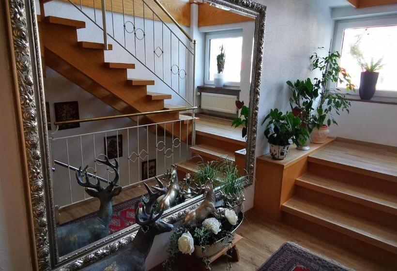 호스텔 Gästehaus Thaler