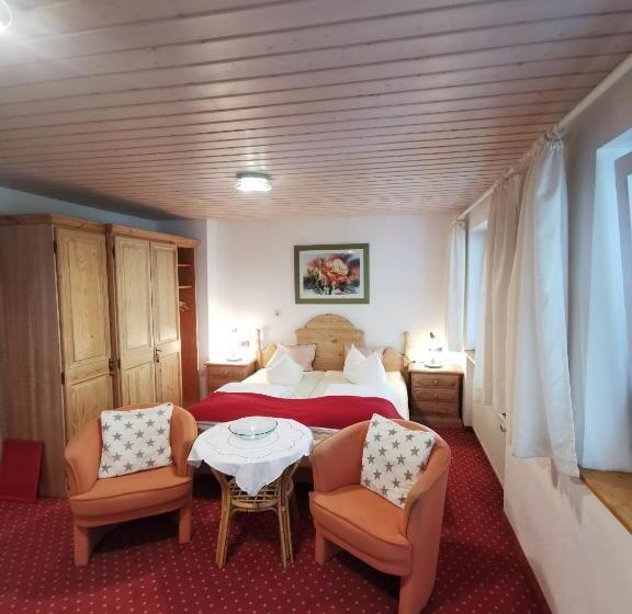 호스텔 Gästehaus Thaler