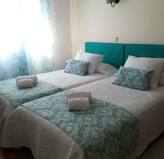 فندق صغير Quartos Abelha