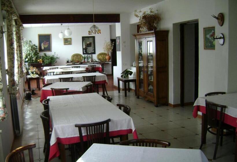 هاستل Rural La Lastra