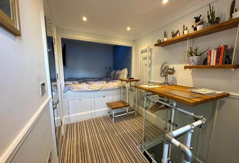 Общежитие The Beetroot