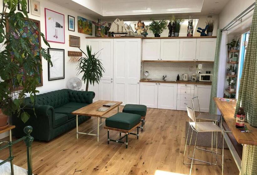 Общежитие The Beetroot