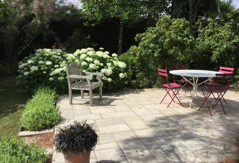 مبيت وإفطار Chambres D Hotes Au Pays De Valencay En Berry