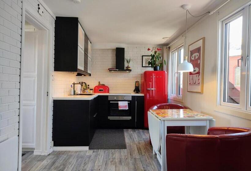 Bed and Breakfast Cozee Central Apartments