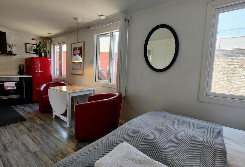 Bed and Breakfast Cozee Central Apartments