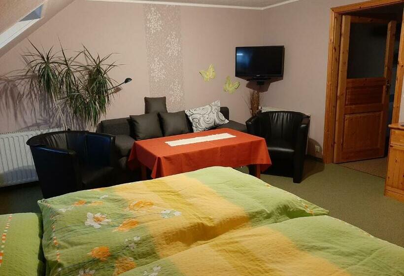 مبيت وإفطار Ferienzimmer Wenzel