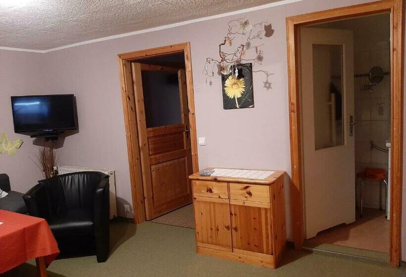 مبيت وإفطار Ferienzimmer Wenzel