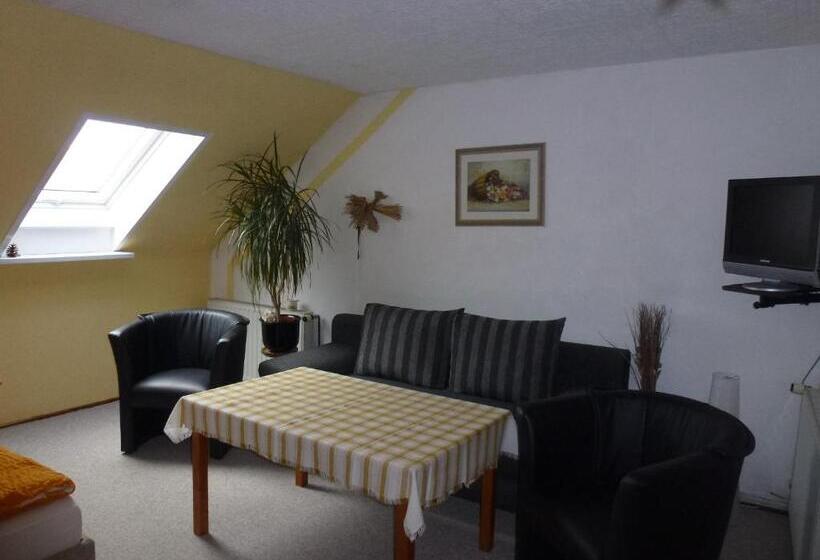 مبيت وإفطار Ferienzimmer Wenzel