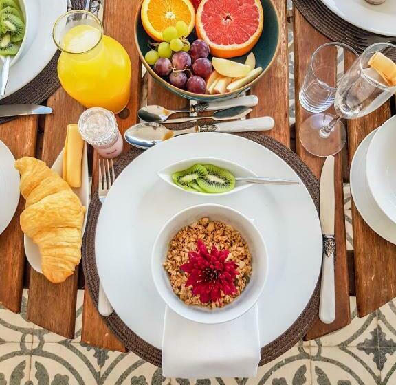 ベッドアンドブレックファースト Herberg Manor