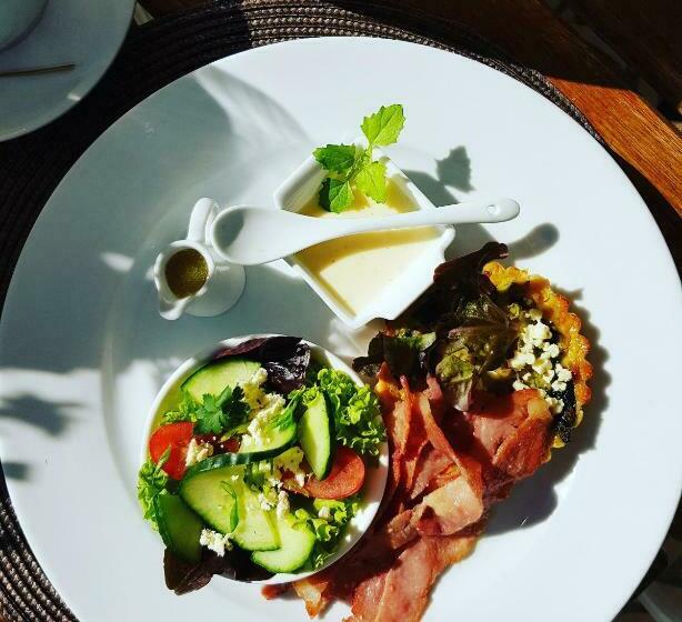 ベッドアンドブレックファースト Herberg Manor