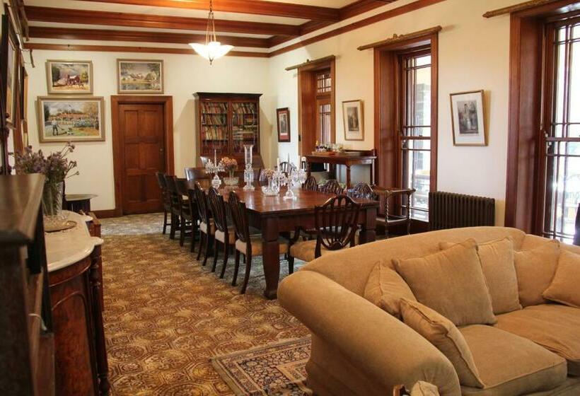 צימר Historic Merryville Homestead