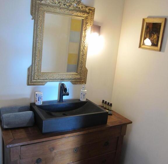 Bed and Breakfast La Lauze Et L Anguille