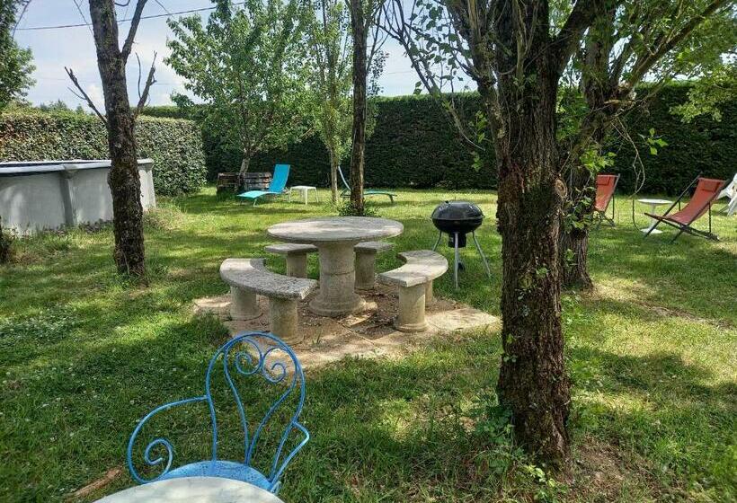 ベッドアンドブレックファースト Le Violet