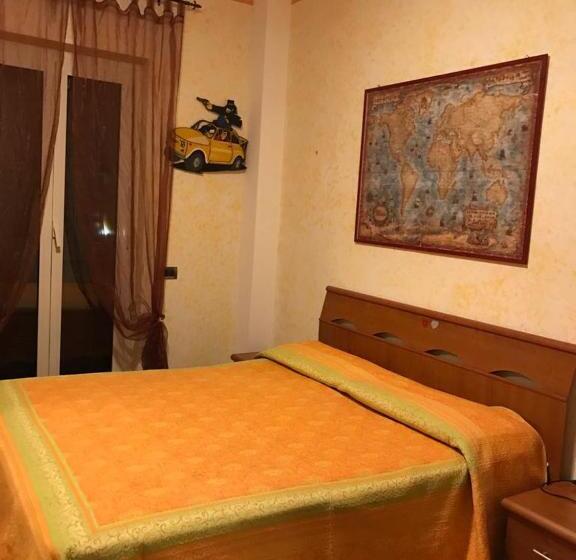 تختخواب و صبحانه Mirella S House Viaverona