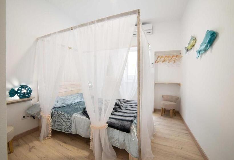 تختخواب و صبحانه O Quintal Guesthouse