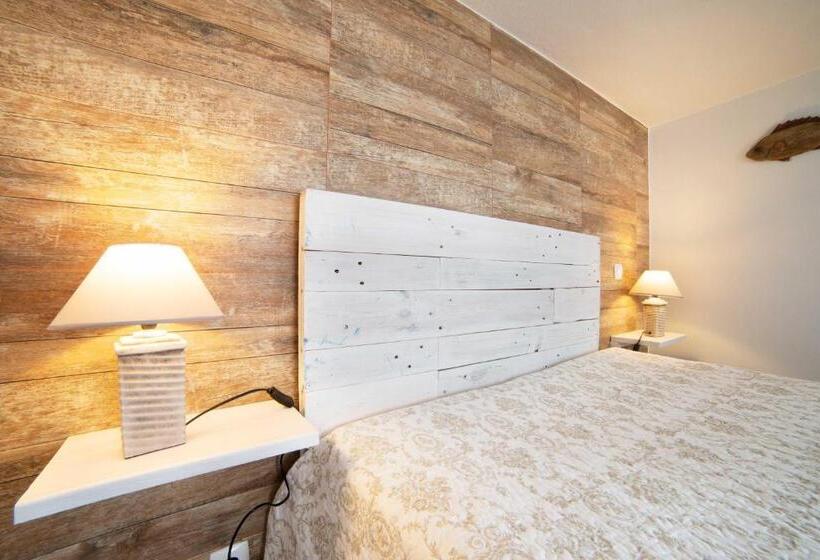 تختخواب و صبحانه O Quintal Guesthouse