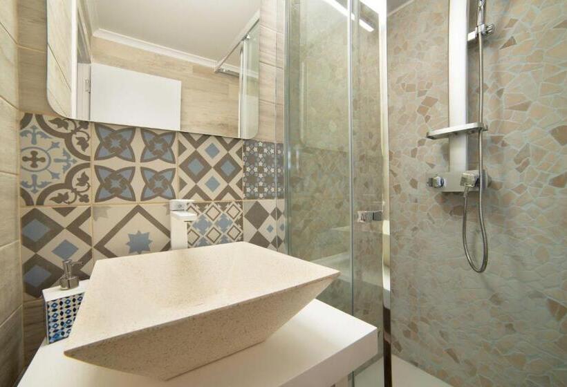 تختخواب و صبحانه O Quintal Guesthouse