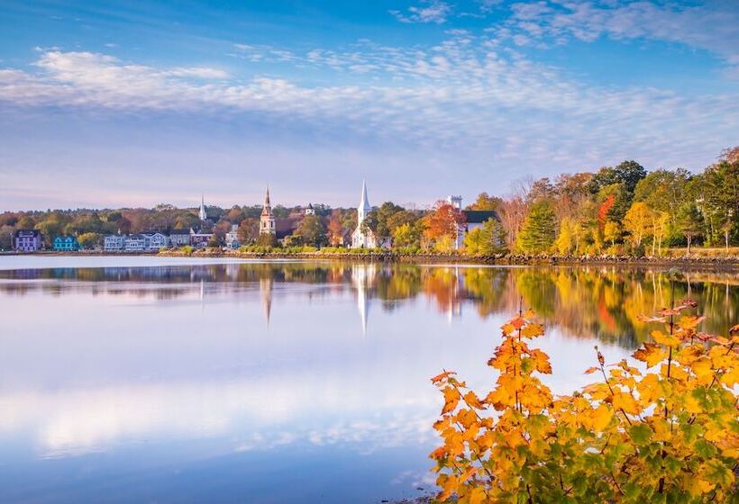 مبيت وإفطار River Ridge Lodge