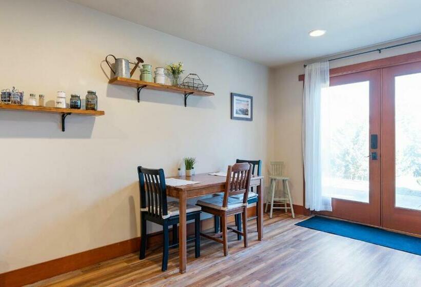 צימר Shawnigan Hills Guest Suite