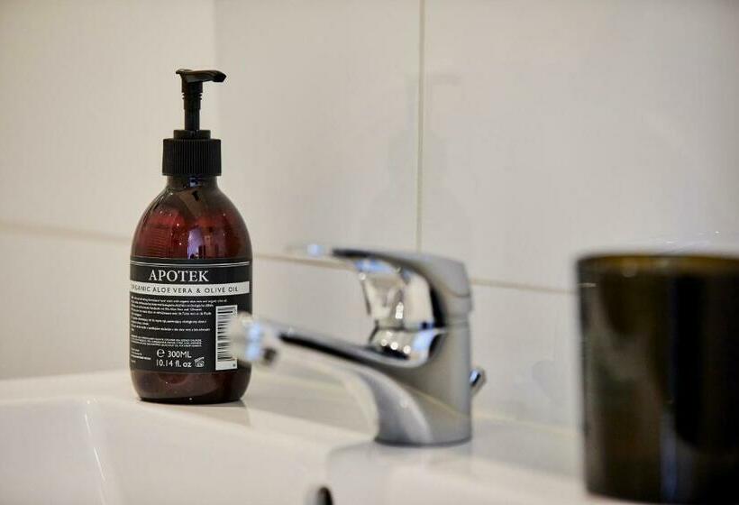 مبيت وإفطار Treehouse Inn