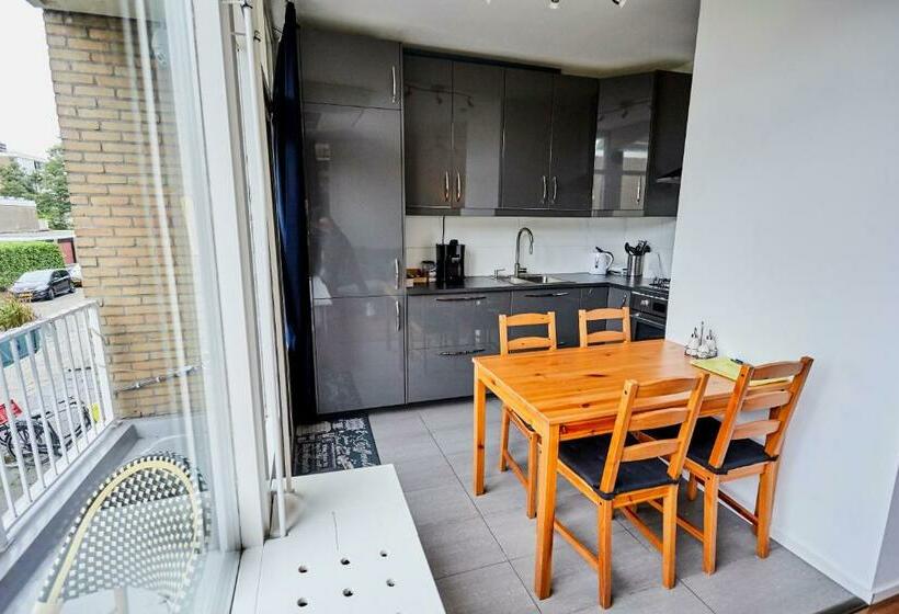 مبيت وإفطار Treehouse Inn