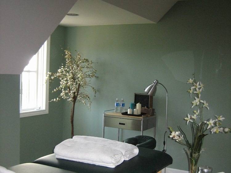 צימר Wetherly Inn & Spa