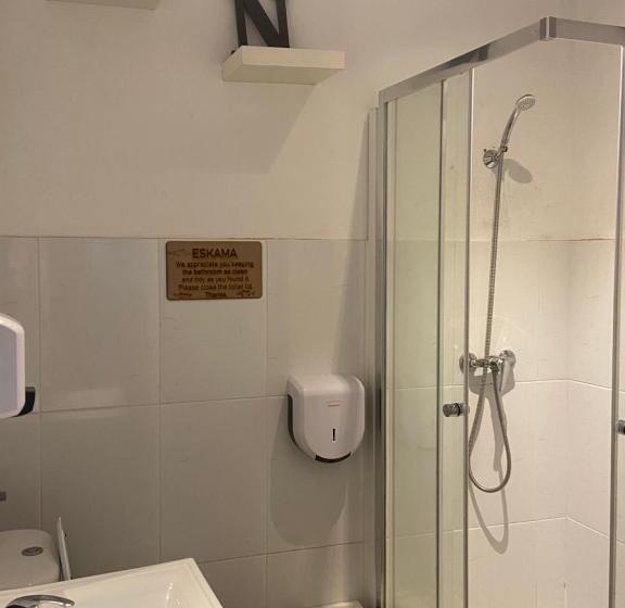 הוסטל Eskama Guest House