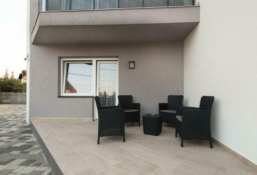 Gold De Luxe Apartman