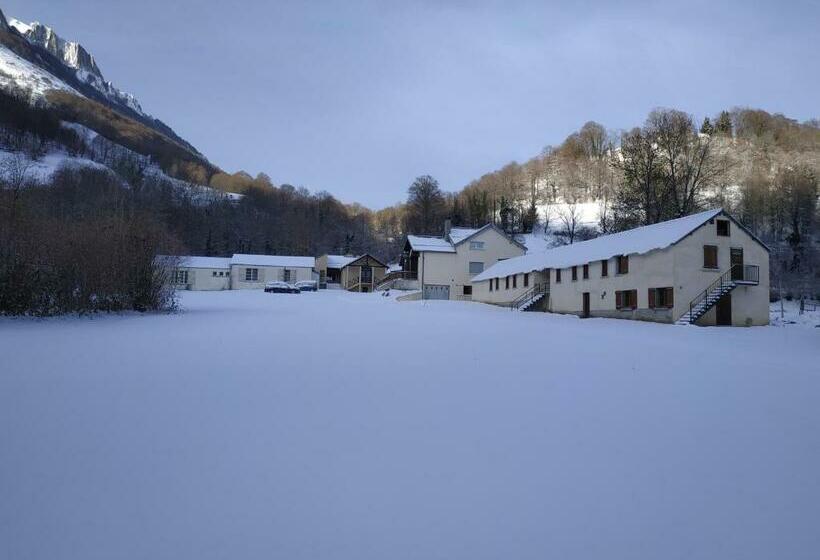 ホテル Centre De Vacances La Salamandre