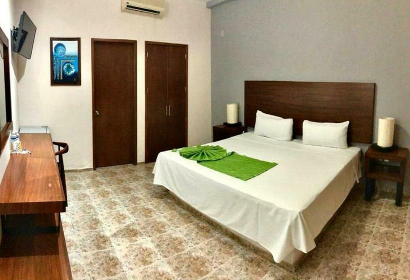 호텔 Del Camino Real