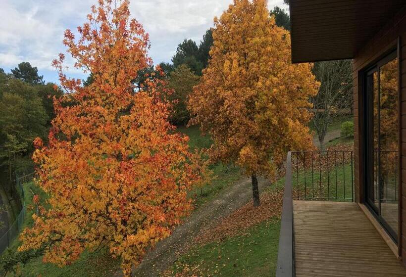 Отель Quinta De Silharezes, Lda