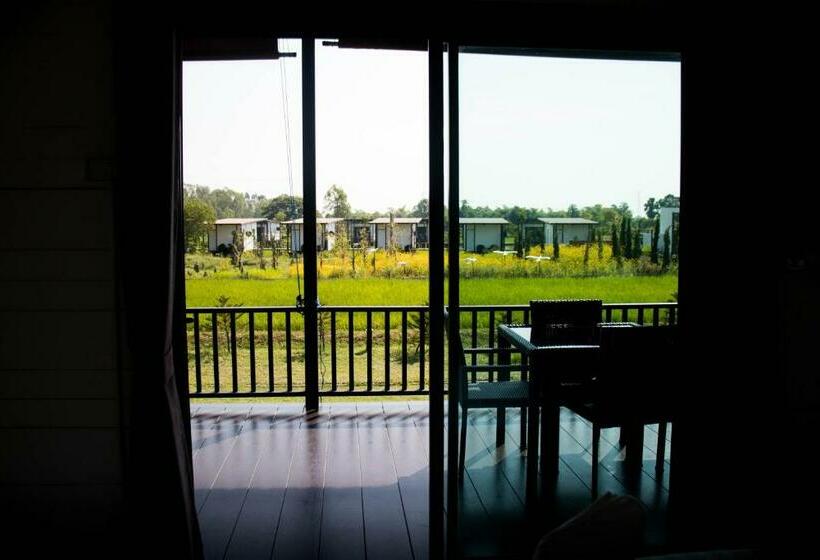 Mae On Village Resort