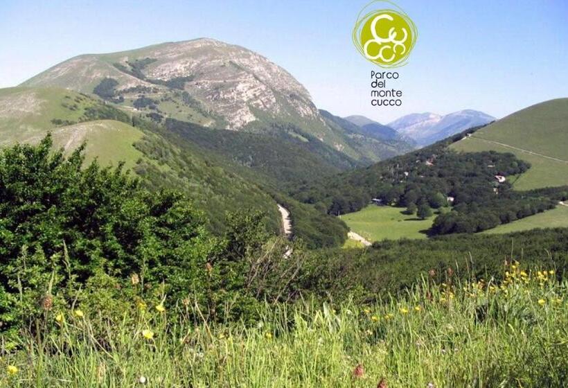 Ostello Del Parco Di Monte Cucco