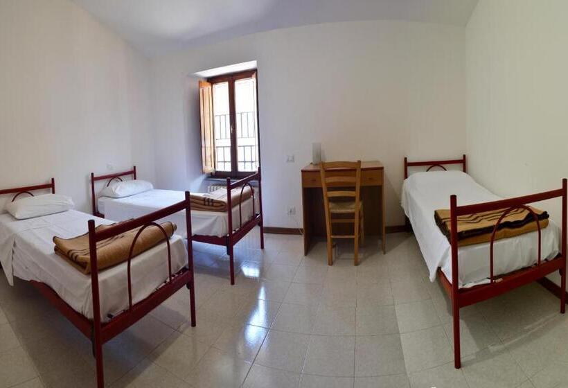 Ostello Del Parco Di Monte Cucco