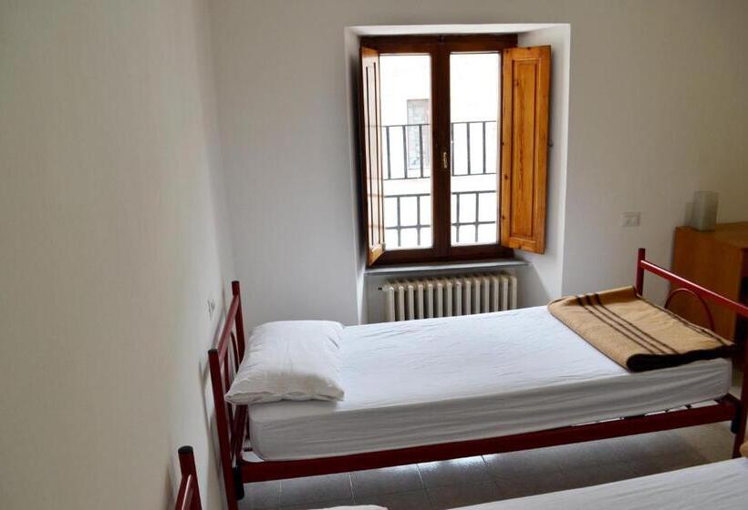 Ostello Del Parco Di Monte Cucco