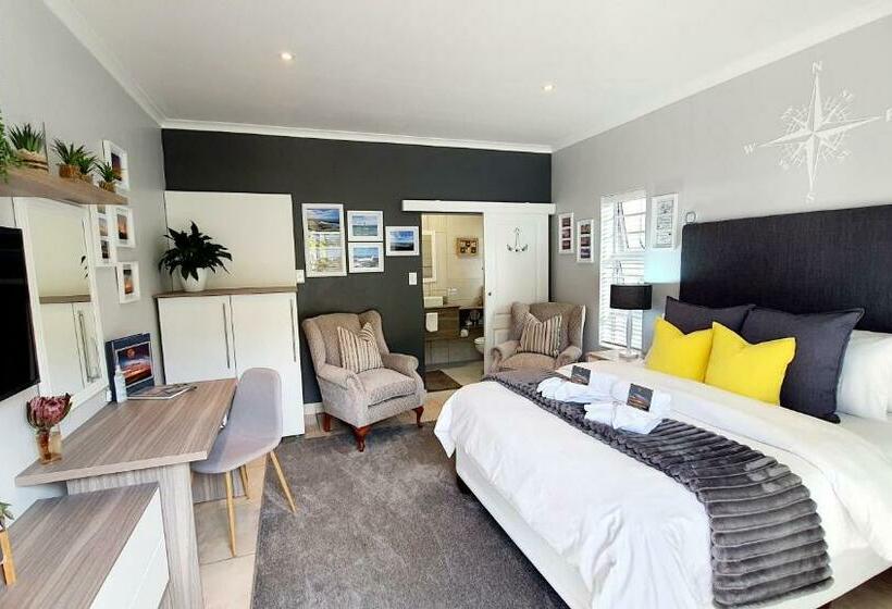 ペンション Amelia S By The Sea