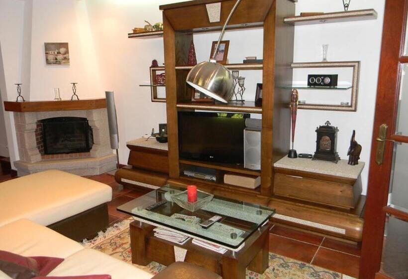 膳宿费 Casa Estrada Da Guia