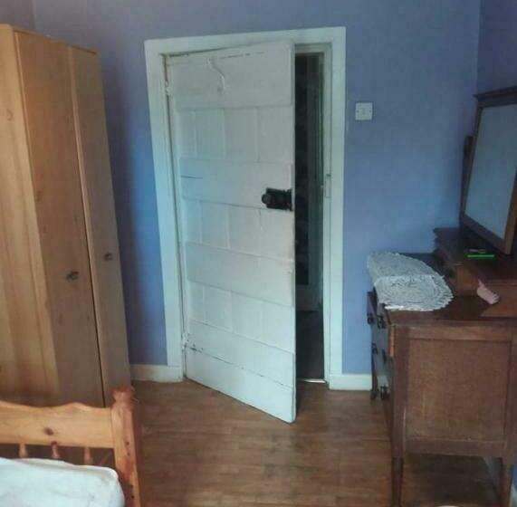 פנסיון Castletownmoor Clinic & Permaculture Farm