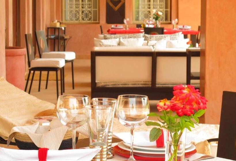 پانسیون Dar Kamango