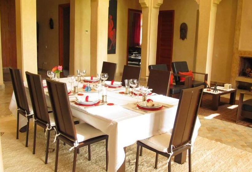 پانسیون Dar Kamango