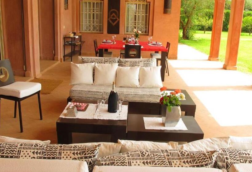 پانسیون Dar Kamango