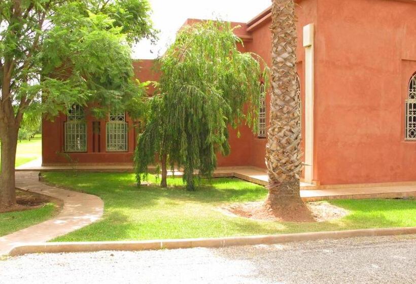 پانسیون Dar Kamango