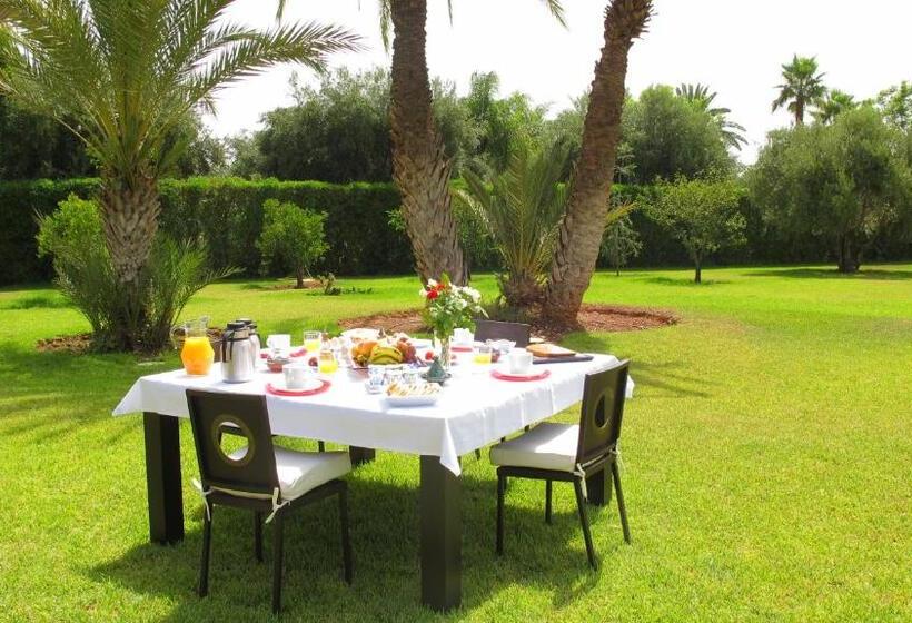 پانسیون Dar Kamango